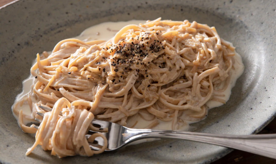 【糖質：12.2g】材料4つで本格味！低糖質な濃厚パスタ「なめ茸クリームパスタ風まーめん」