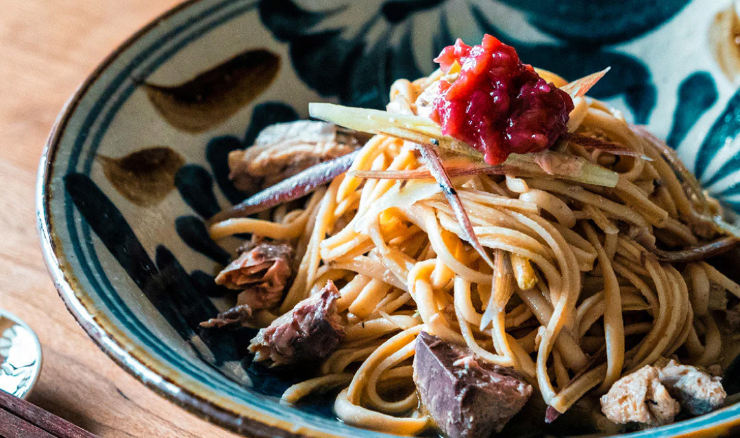 簡単なのに味わい深い「梅と鯖とミョウガの和風パスタまーめん」