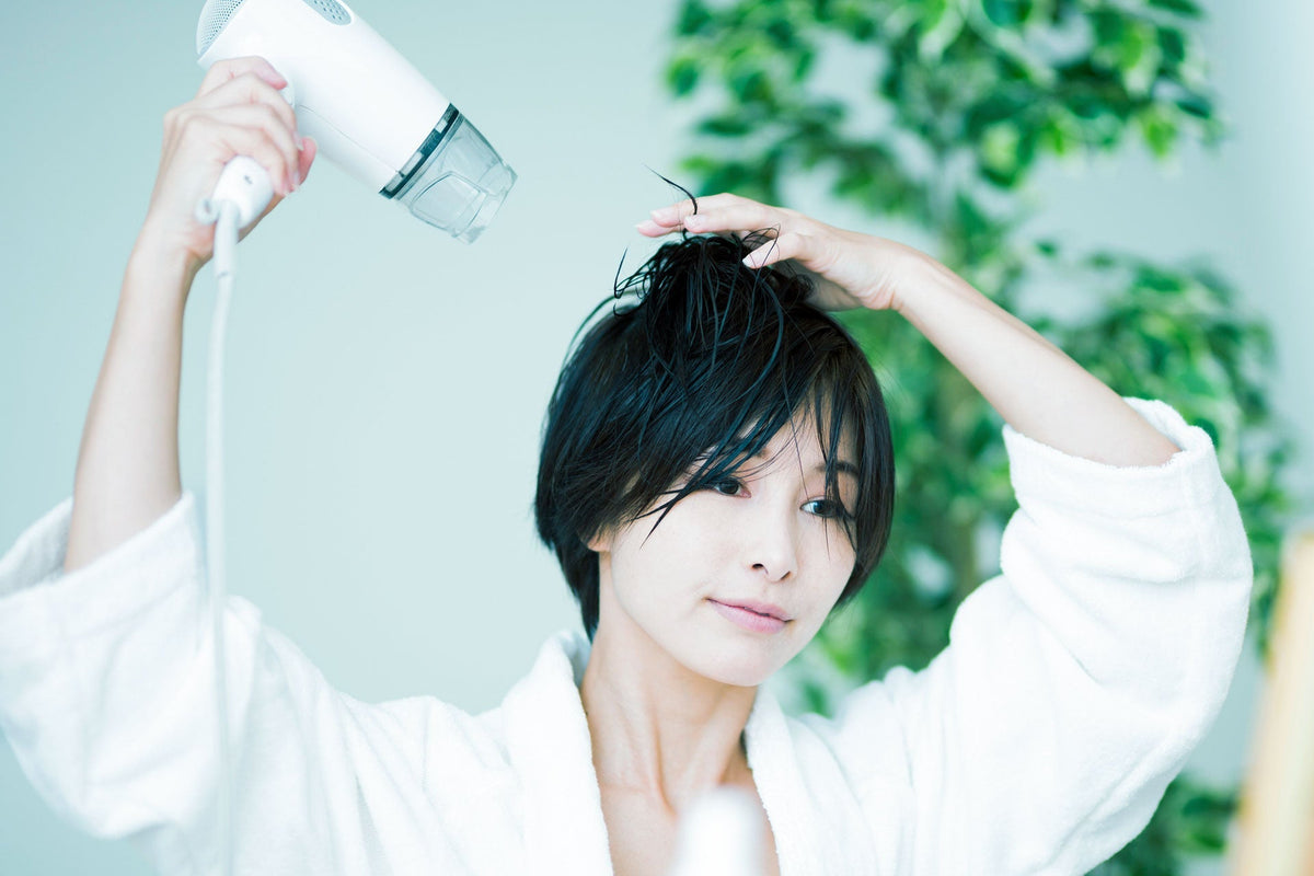 ヘアーセラムでドライヤー時間が短くなる？！ 驚きの声とその秘密