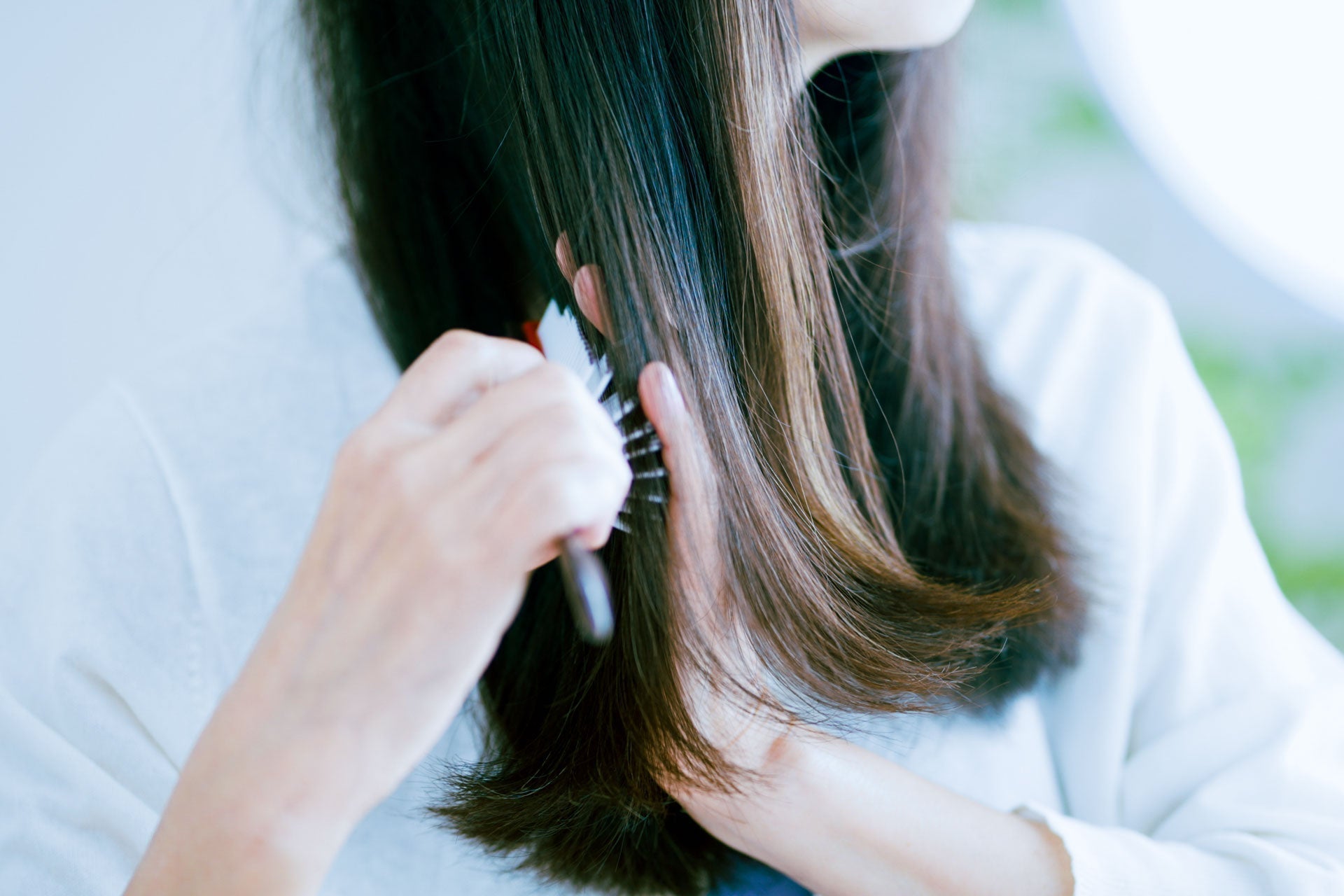 秋はヘアケア強化シーズン！ヘアーセラムで、季節の変わり目に負けない美髪へ